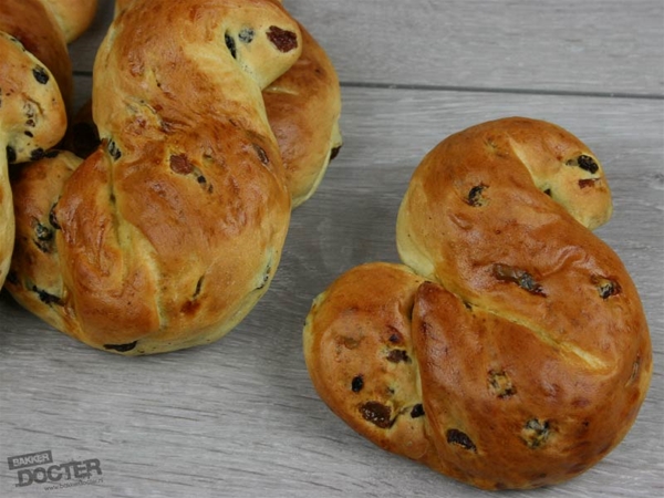 Zwaantje met krenten 2 stuks